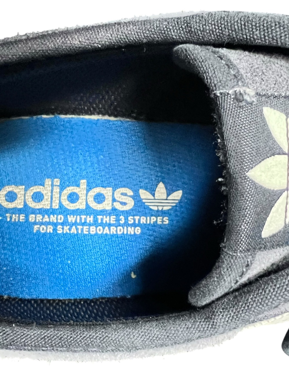 Adidas Adi Ease Shoes - 10.5 - Picture 5 of 6